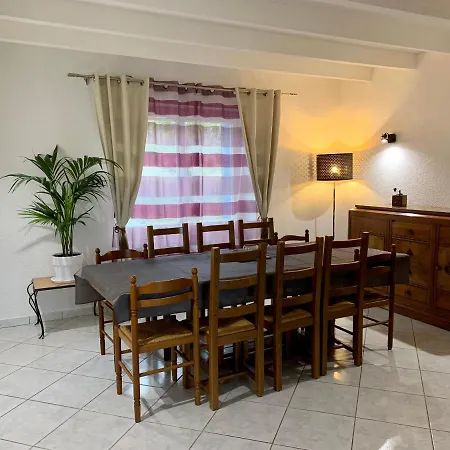 Maison Chaleureuse Et De Caractere A Dom wakacyjny Thuret